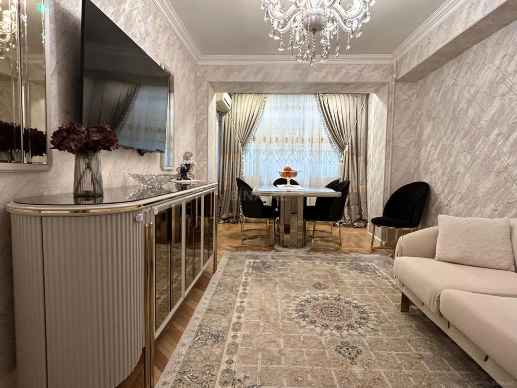 Satılır 2 otaqlı mənzil 70 m²