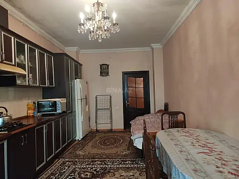 Kirayə verilir 2 otaqlı mənzil 112 m²