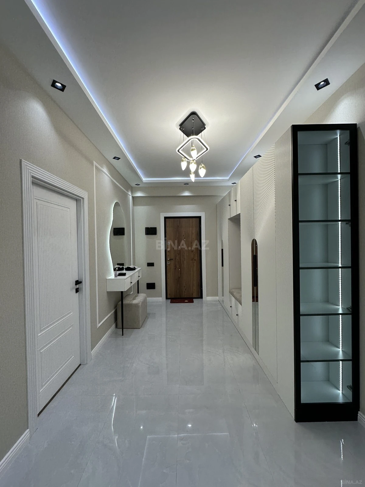 Satılır 3 otaqlı mənzil 90 m²