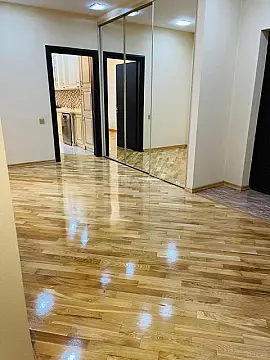 Kirayə verilir 4 otaqlı mənzil 155 m²