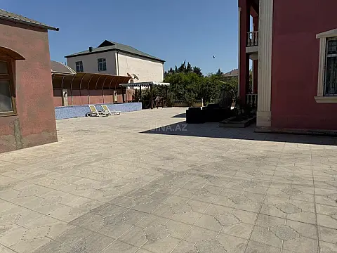 Satılır 7 otaqlı həyət evi 250 m²