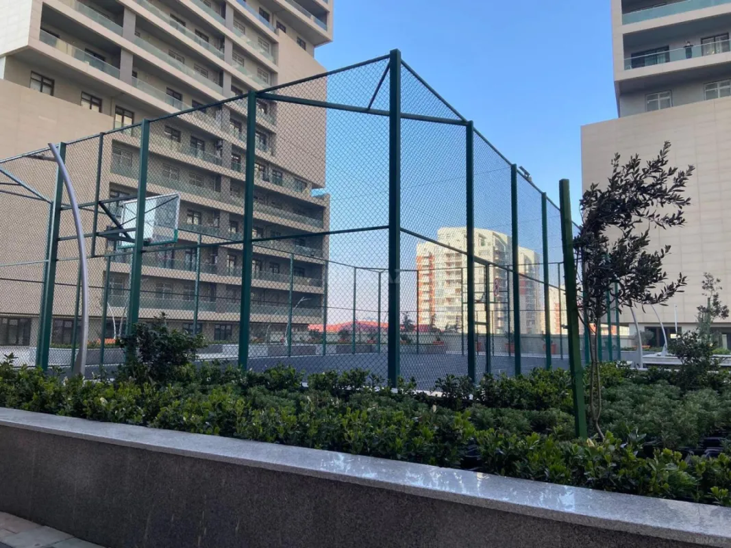 Satılır 4 otaqlı mənzil 149 m²