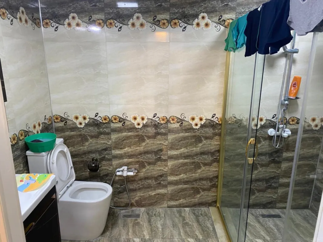 Satılır 4 otaqlı mənzil 149 m²