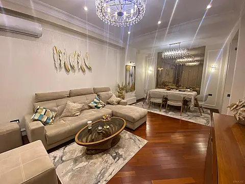 Satılır 3 otaqlı mənzil 100 m²