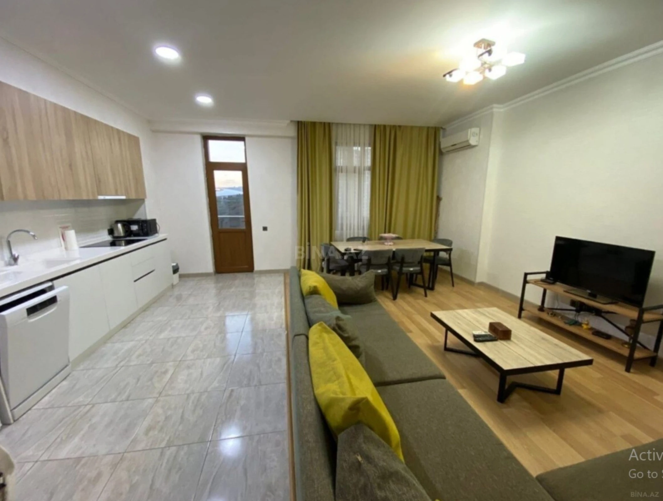 Kirayə verilir 2 otaqlı mənzil 70 m²