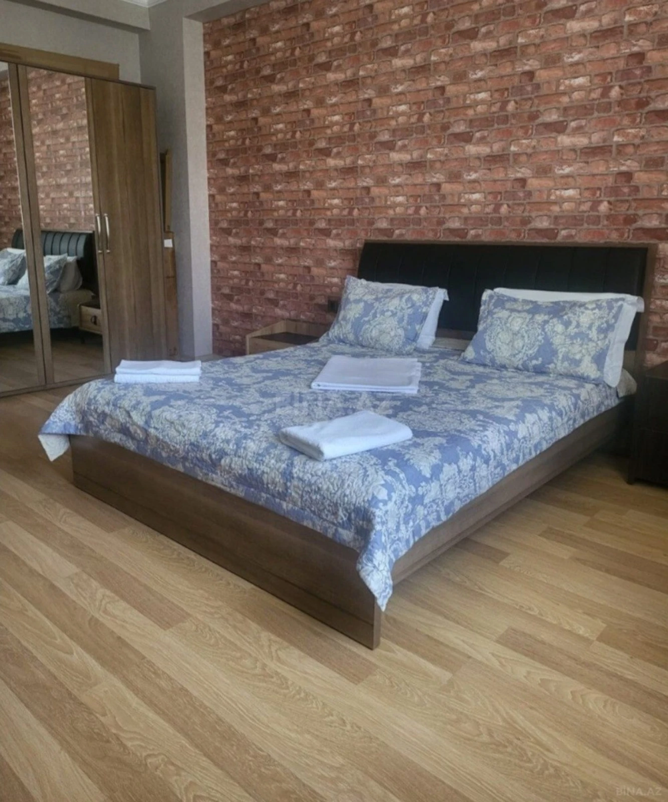 Kirayə verilir 2 otaqlı mənzil 70 m²