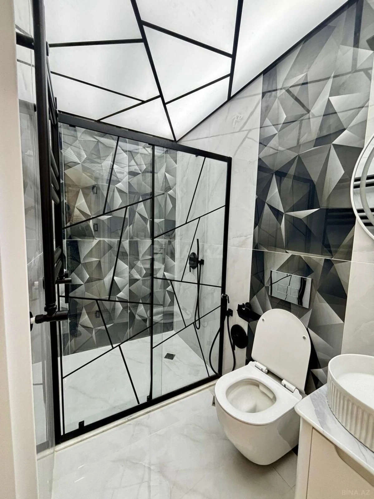 Satılır 2 otaqlı mənzil 71 m²