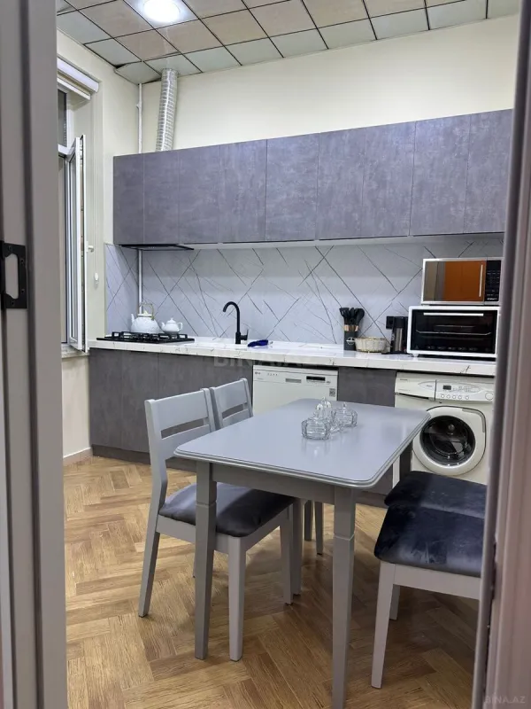 Kirayə verilir 3 otaqlı mənzil 76 m²