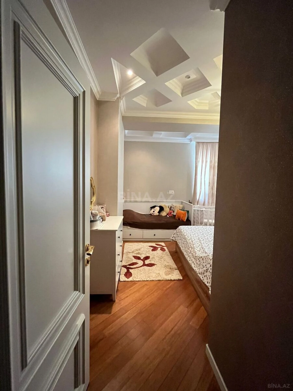 Satılır 3 otaqlı mənzil 110 m²