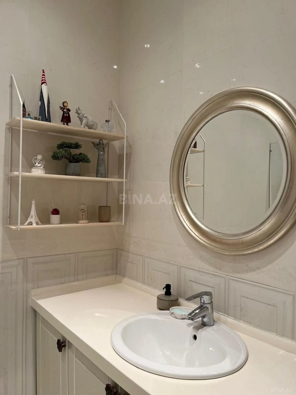 Satılır 3 otaqlı mənzil 110 m²