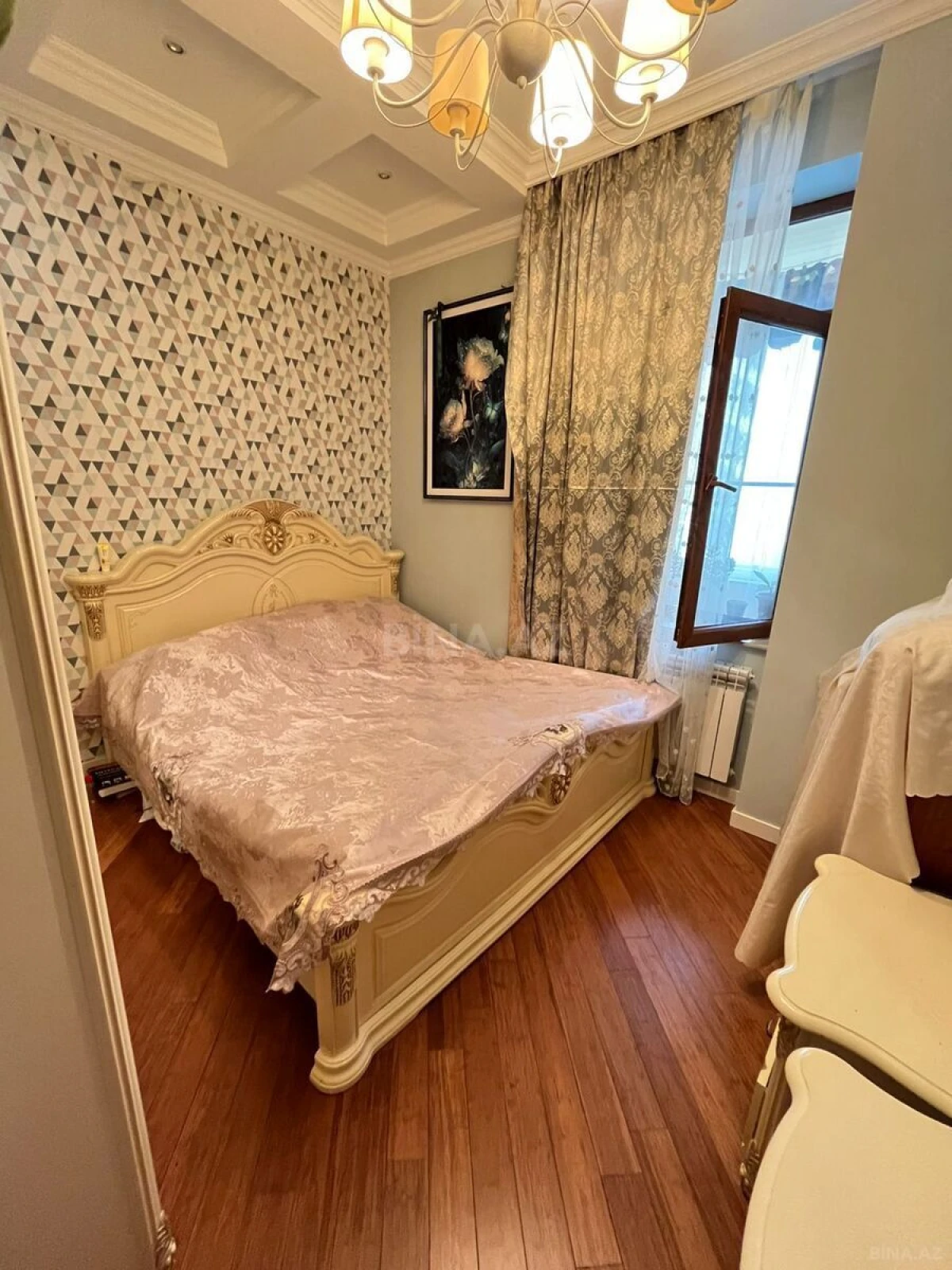 Satılır 3 otaqlı mənzil 110 m²