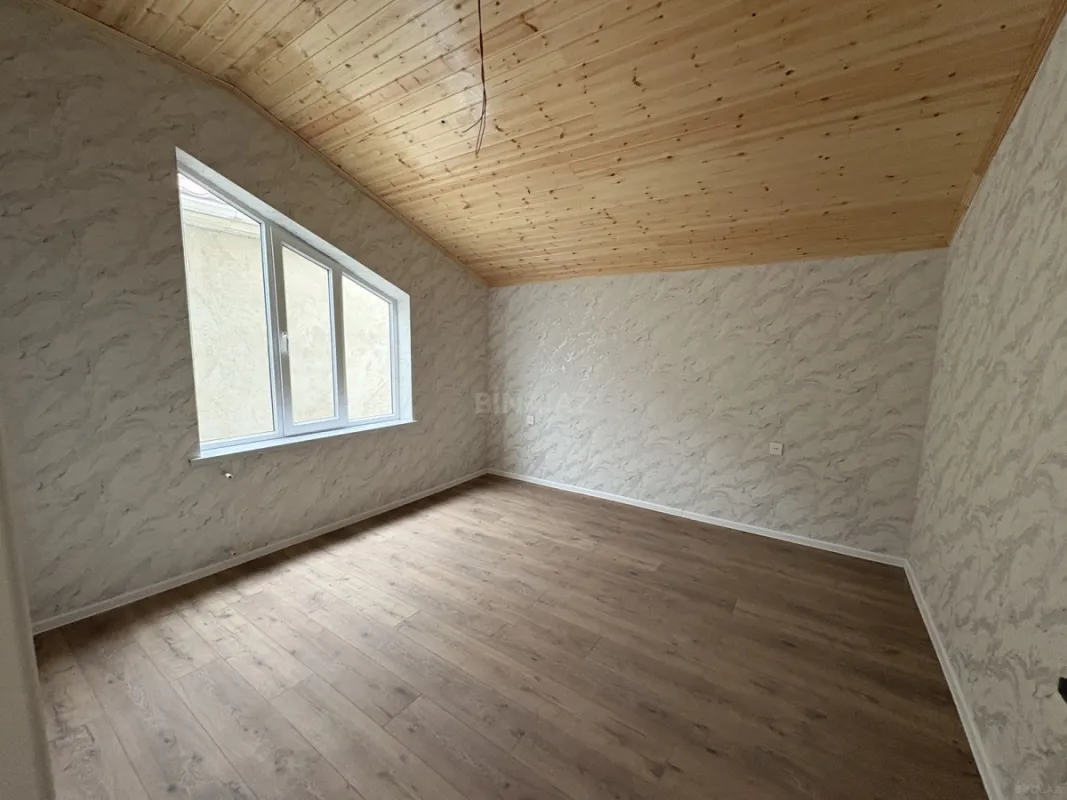 Satılır 5 otaqlı həyət evi 140 m²