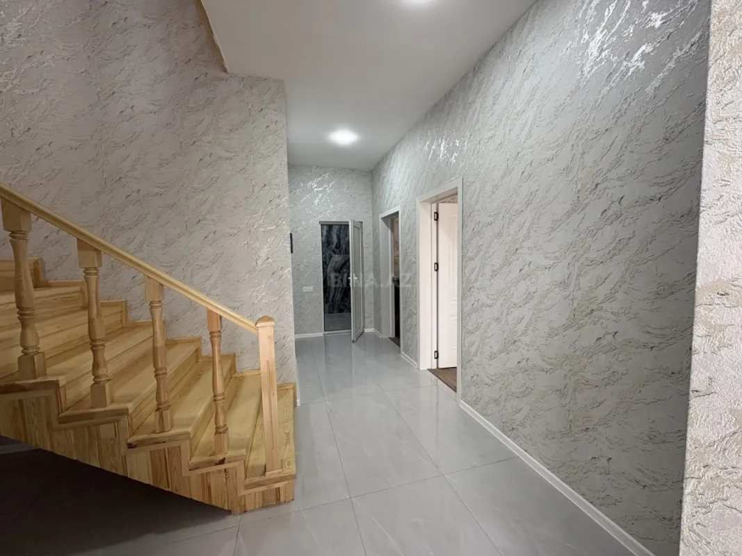 Satılır 5 otaqlı həyət evi 140 m²