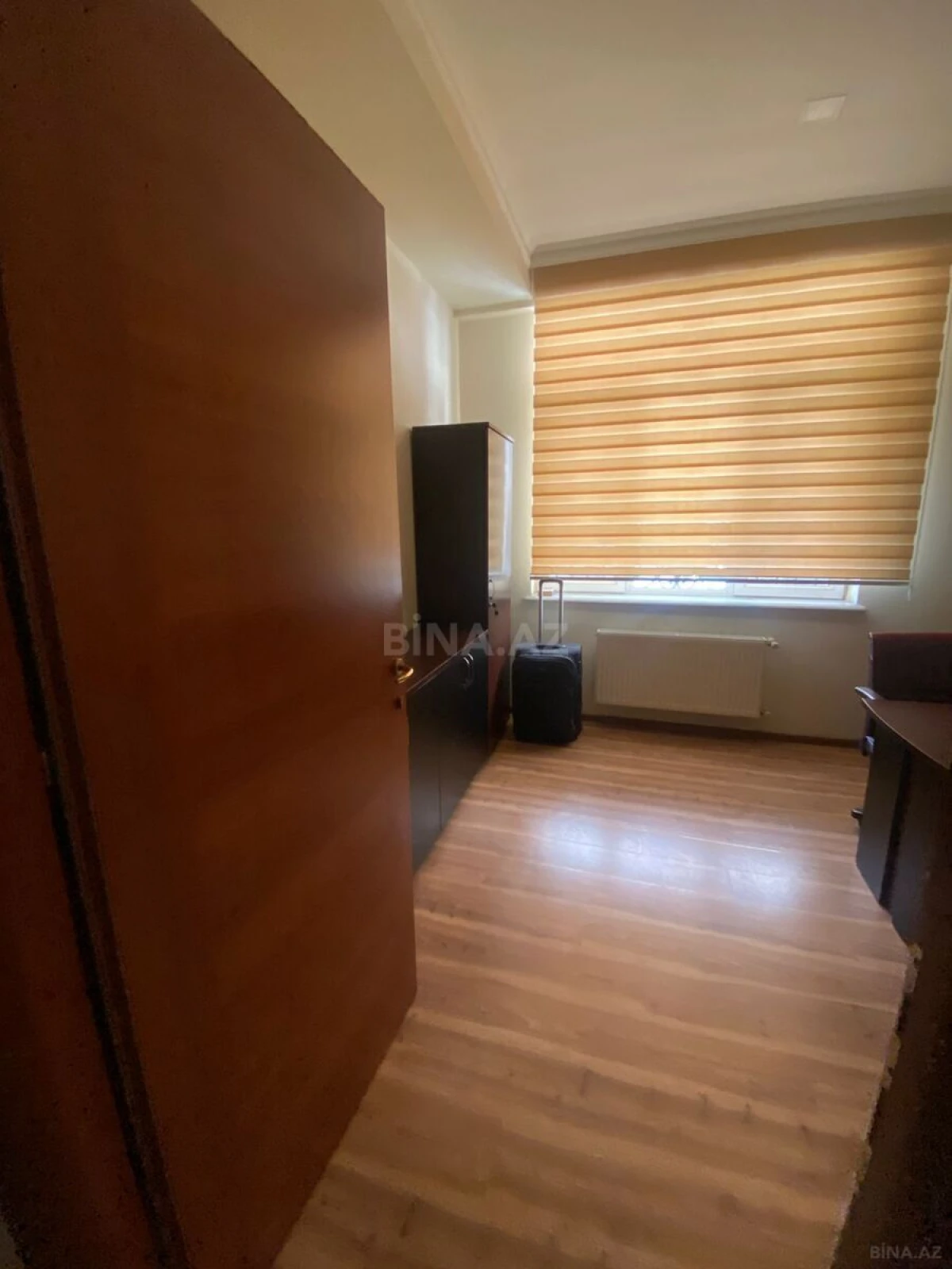 Kirayə verilir 6 otaqlı ofis 250 m²