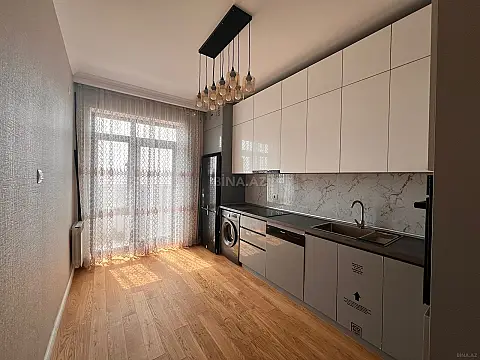 Kirayə verilir 2 otaqlı mənzil 75 m²