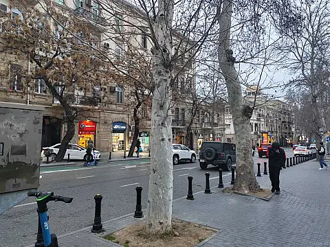 Kirayə verilir obyekt 75 m²