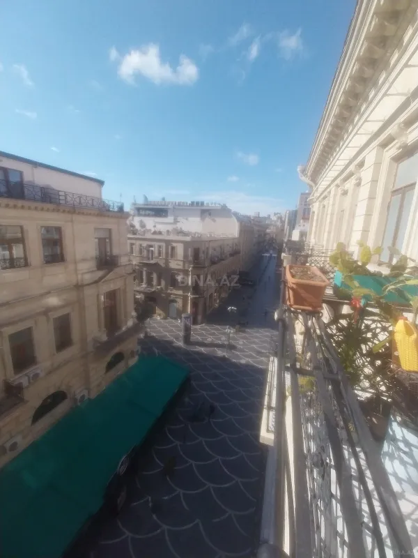 Satılır 3 otaqlı mənzil 70 m²