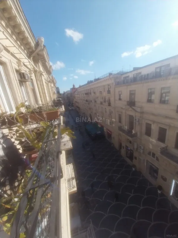 Satılır 3 otaqlı mənzil 70 m²