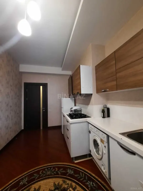 Kirayə verilir 3 otaqlı mənzil 133 m²