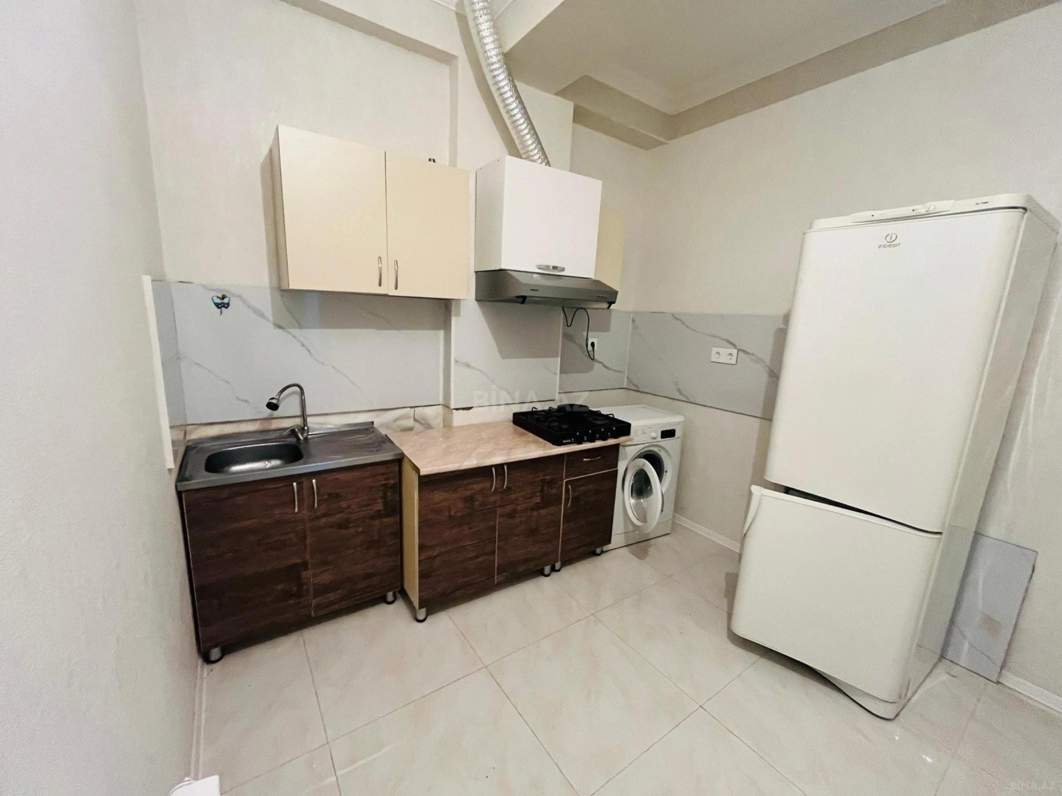 Kirayə verilir 2 otaqlı mənzil 65 m²