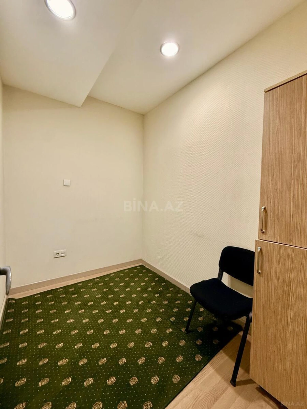Kirayə verilir 6 otaqlı ofis 170 m²