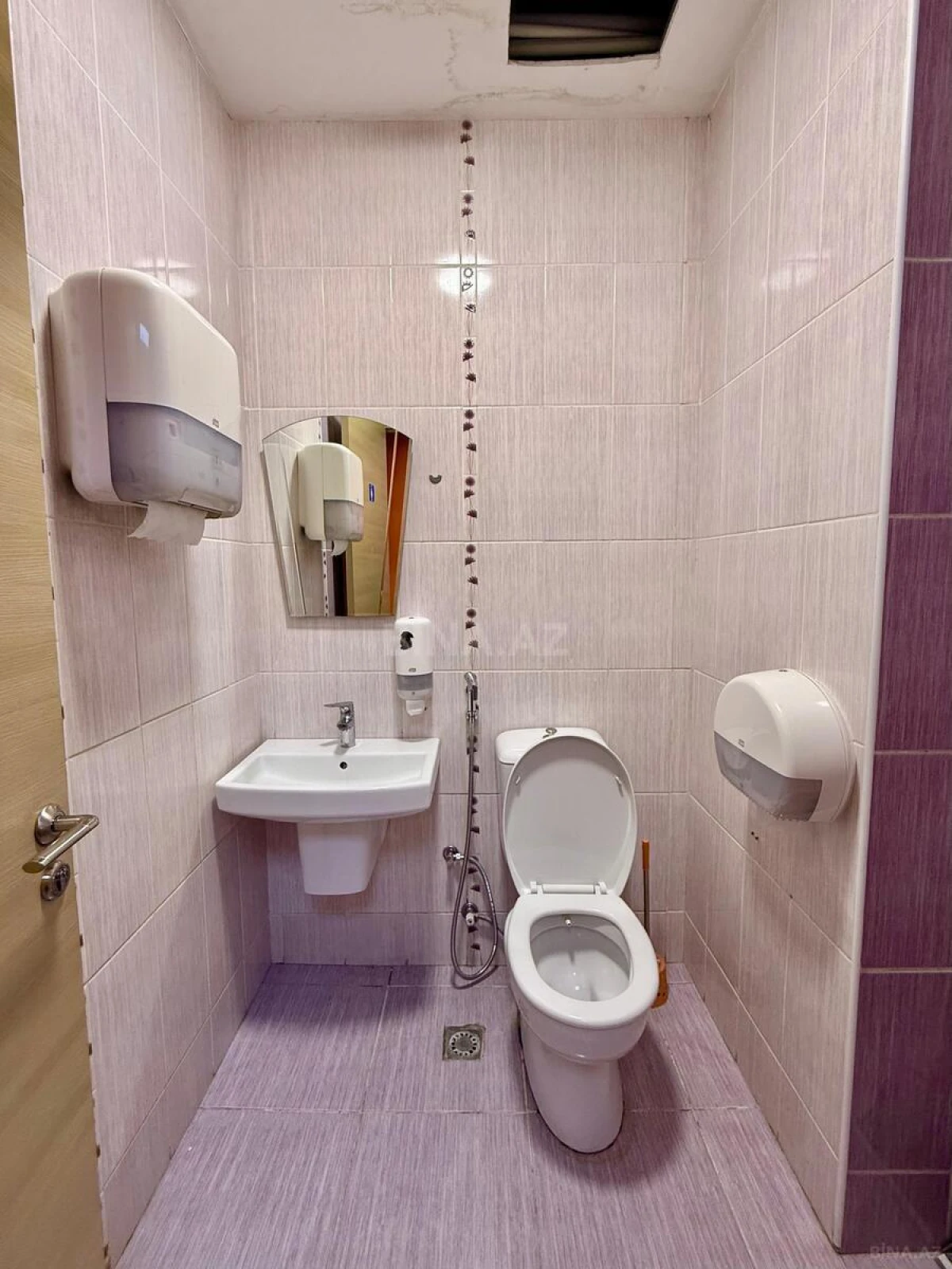 Kirayə verilir 6 otaqlı ofis 170 m²