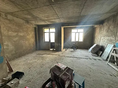 Satılır 3 otaqlı mənzil 147 m²