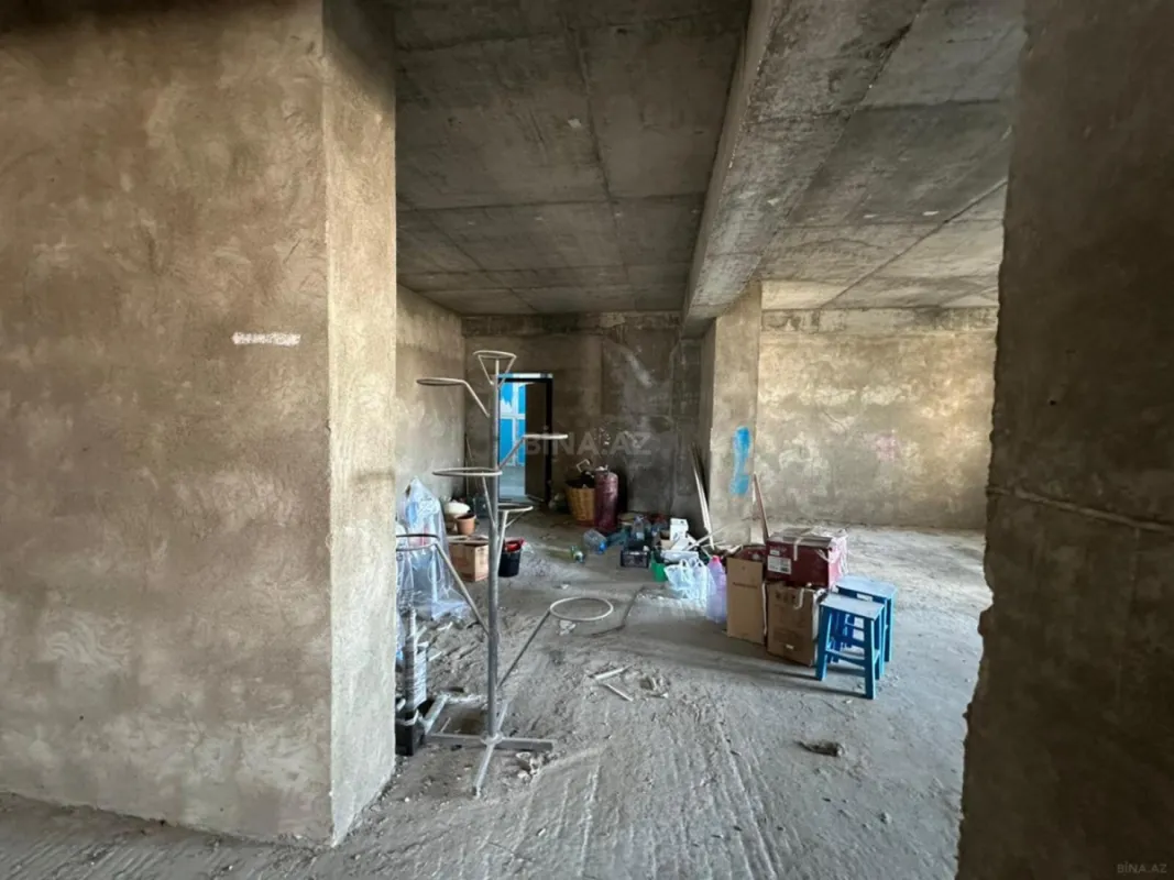 Satılır 3 otaqlı mənzil 147 m²