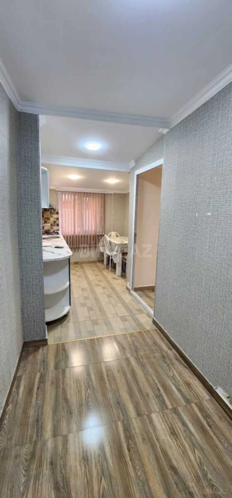 Kirayə verilir 3 otaqlı ofis 70 m²