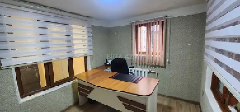 Kirayə verilir 3 otaqlı ofis 70 m²
