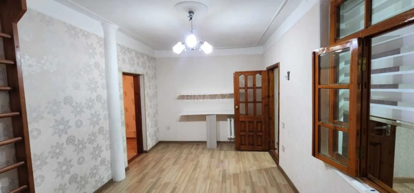 Kirayə verilir 3 otaqlı ofis 70 m²