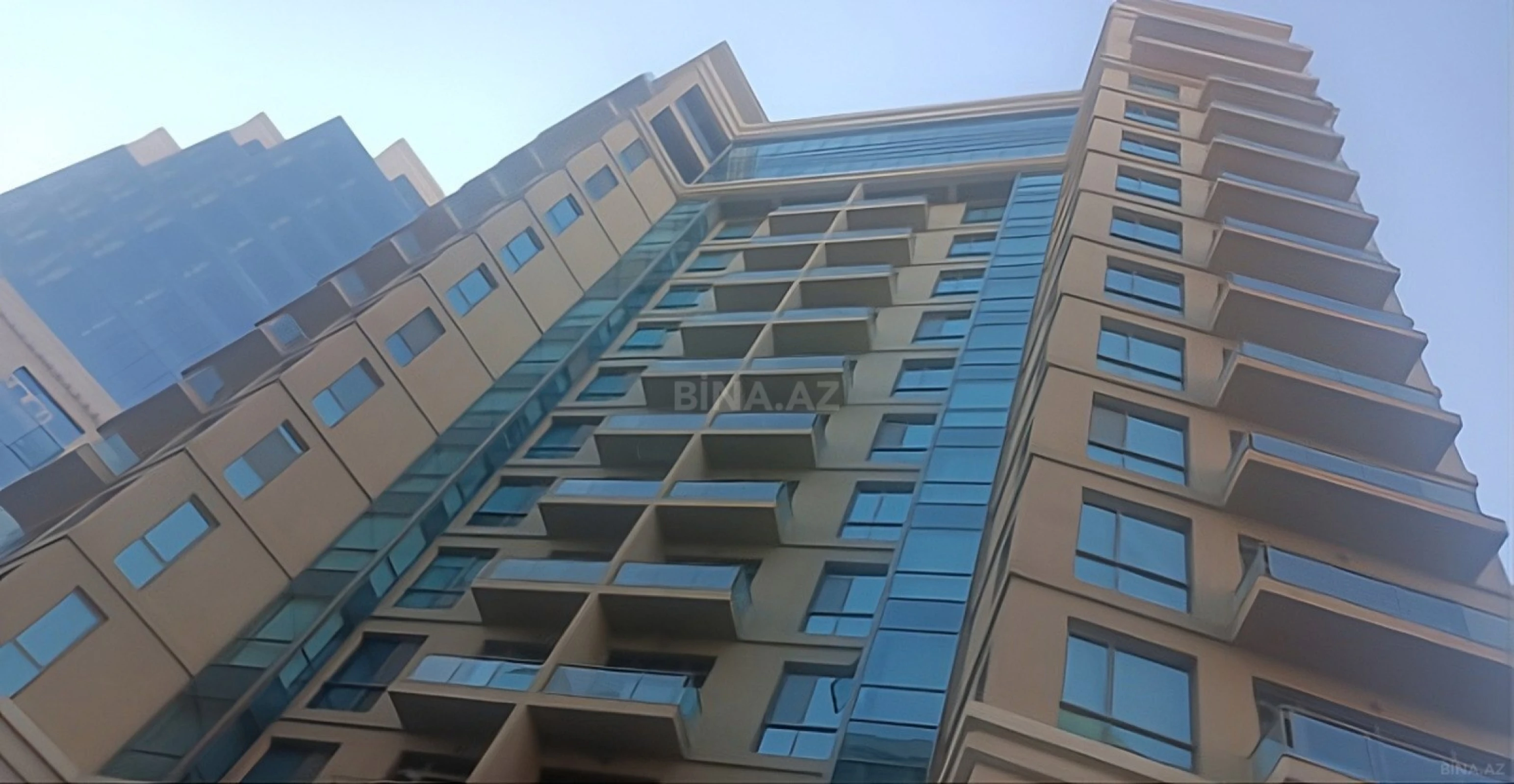 Kirayə verilir 3 otaqlı mənzil 170 m²