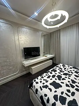 Kirayə verilir 3 otaqlı mənzil 180 m²