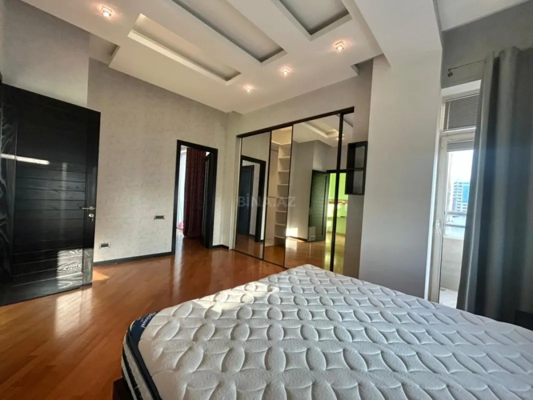 Kirayə verilir 4 otaqlı ofis 150 m²