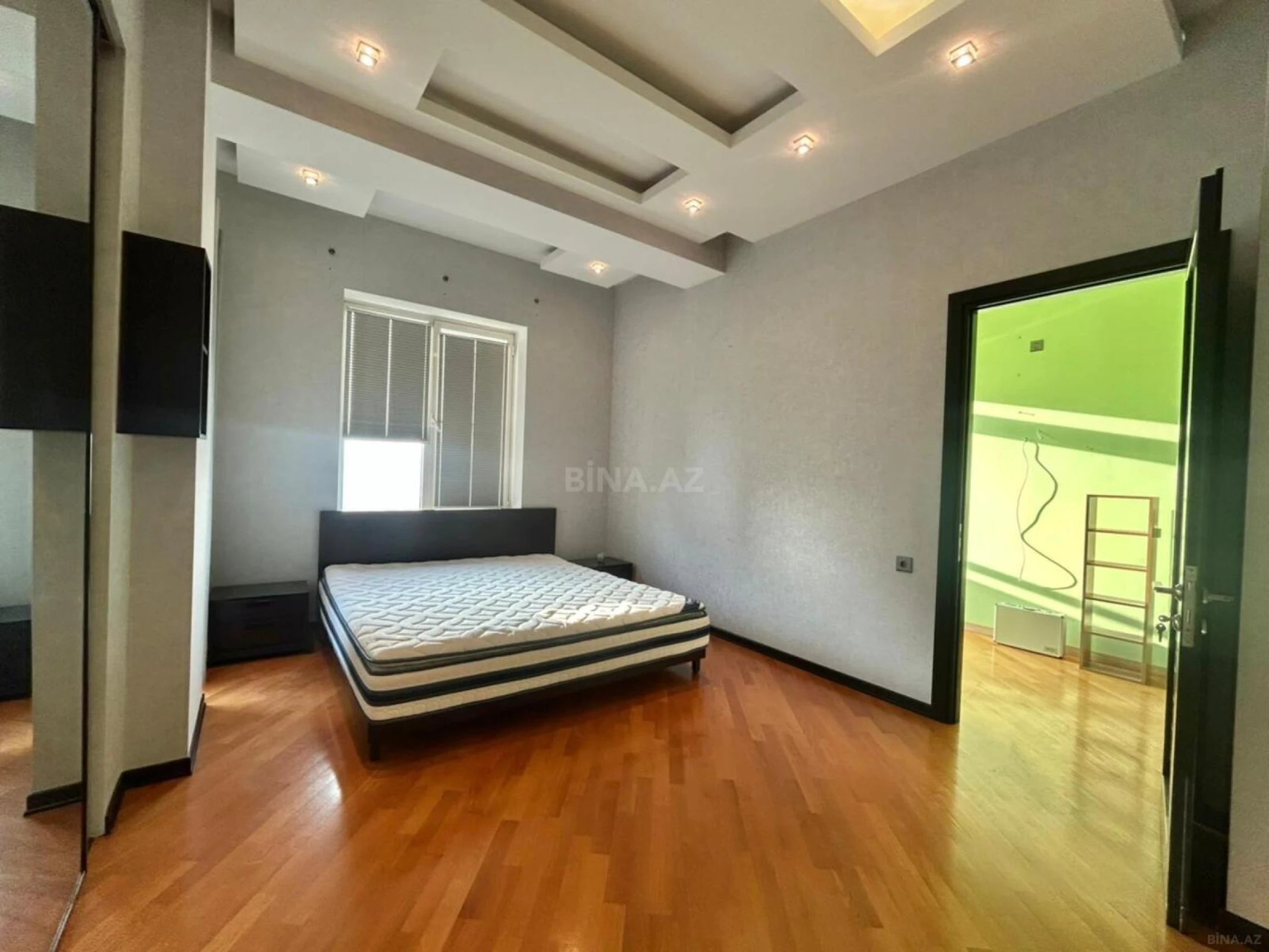 Kirayə verilir 4 otaqlı ofis 150 m²