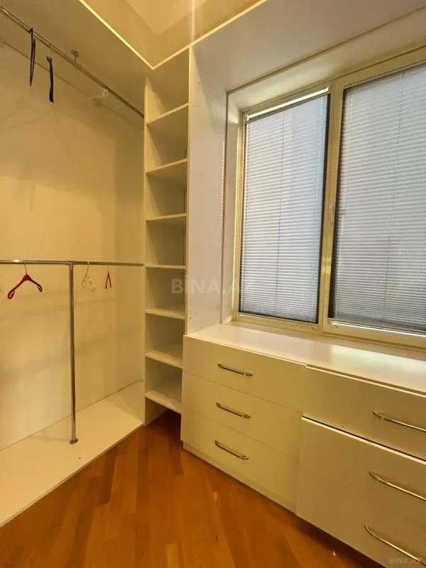 Kirayə verilir 4 otaqlı ofis 150 m²