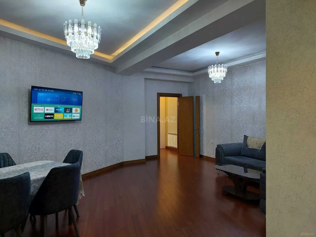 Kirayə verilir 2 otaqlı mənzil 113 m²