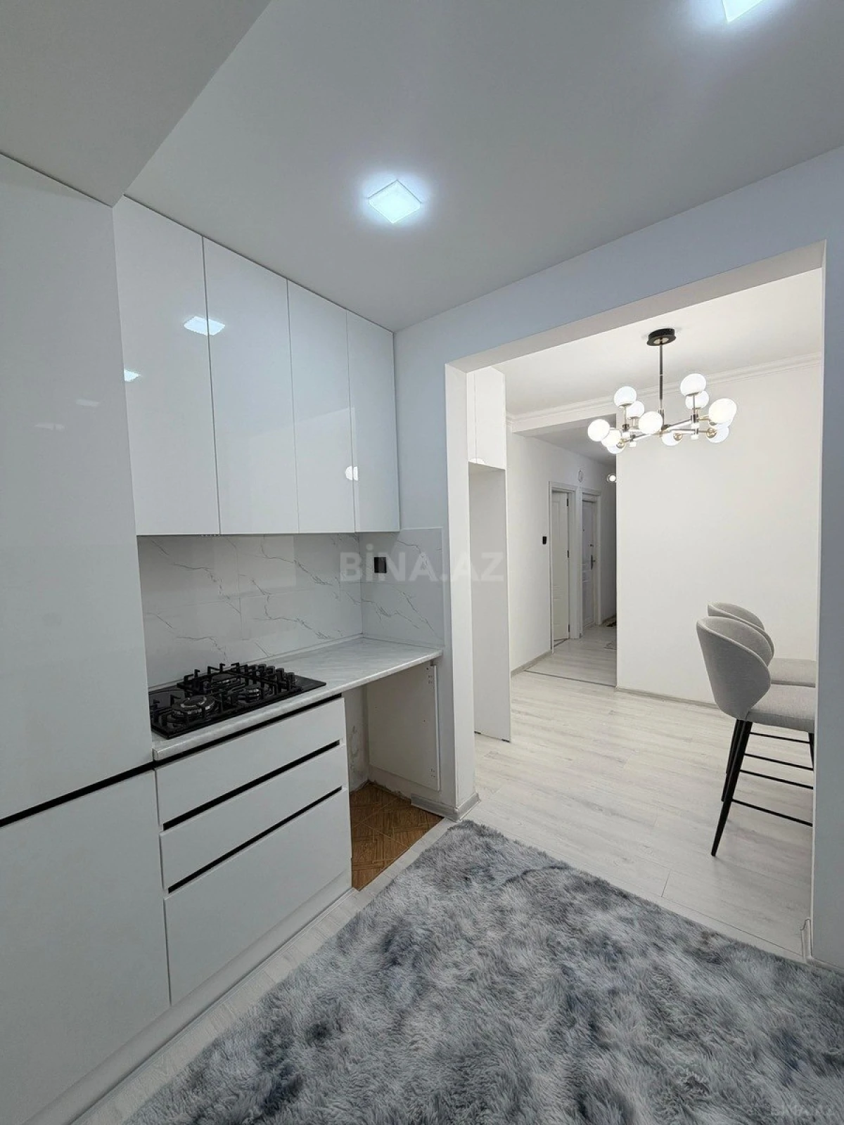 Satılır 2 otaqlı mənzil 65 m²