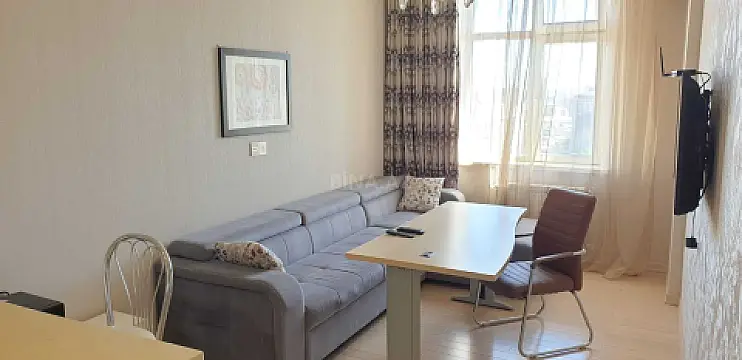 Kirayə verilir 3 otaqlı mənzil 80 m² — Bakı, Nizami 3 otaq 80.00 m²