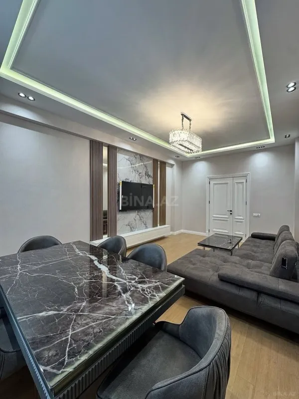 Satılır 3 otaqlı mənzil 120 m²