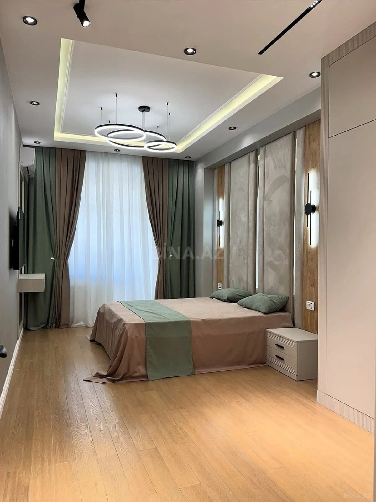 Satılır 3 otaqlı mənzil 120 m²