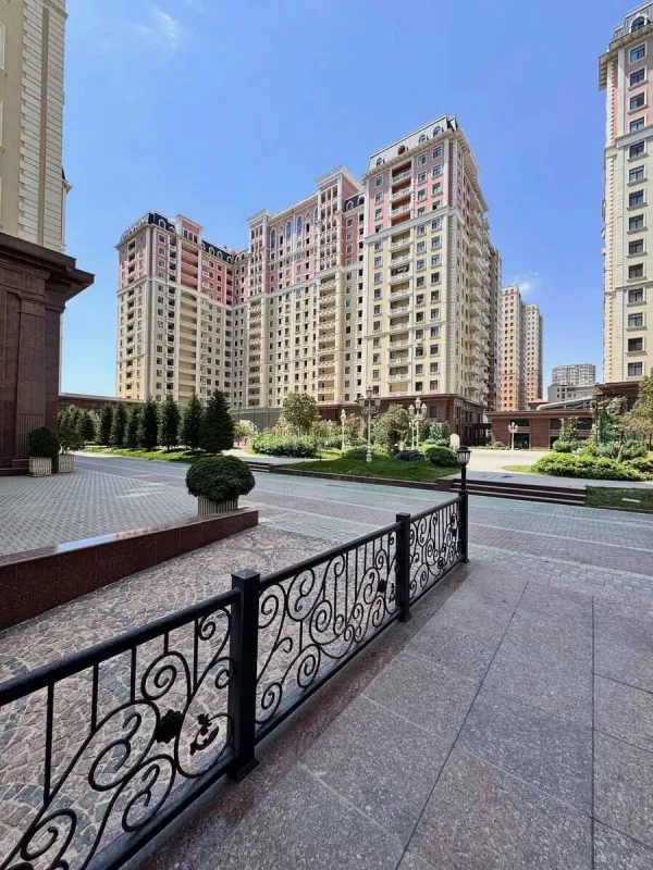 Satılır 3 otaqlı mənzil 120 m²