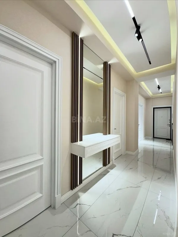 Satılır 3 otaqlı mənzil 120 m²