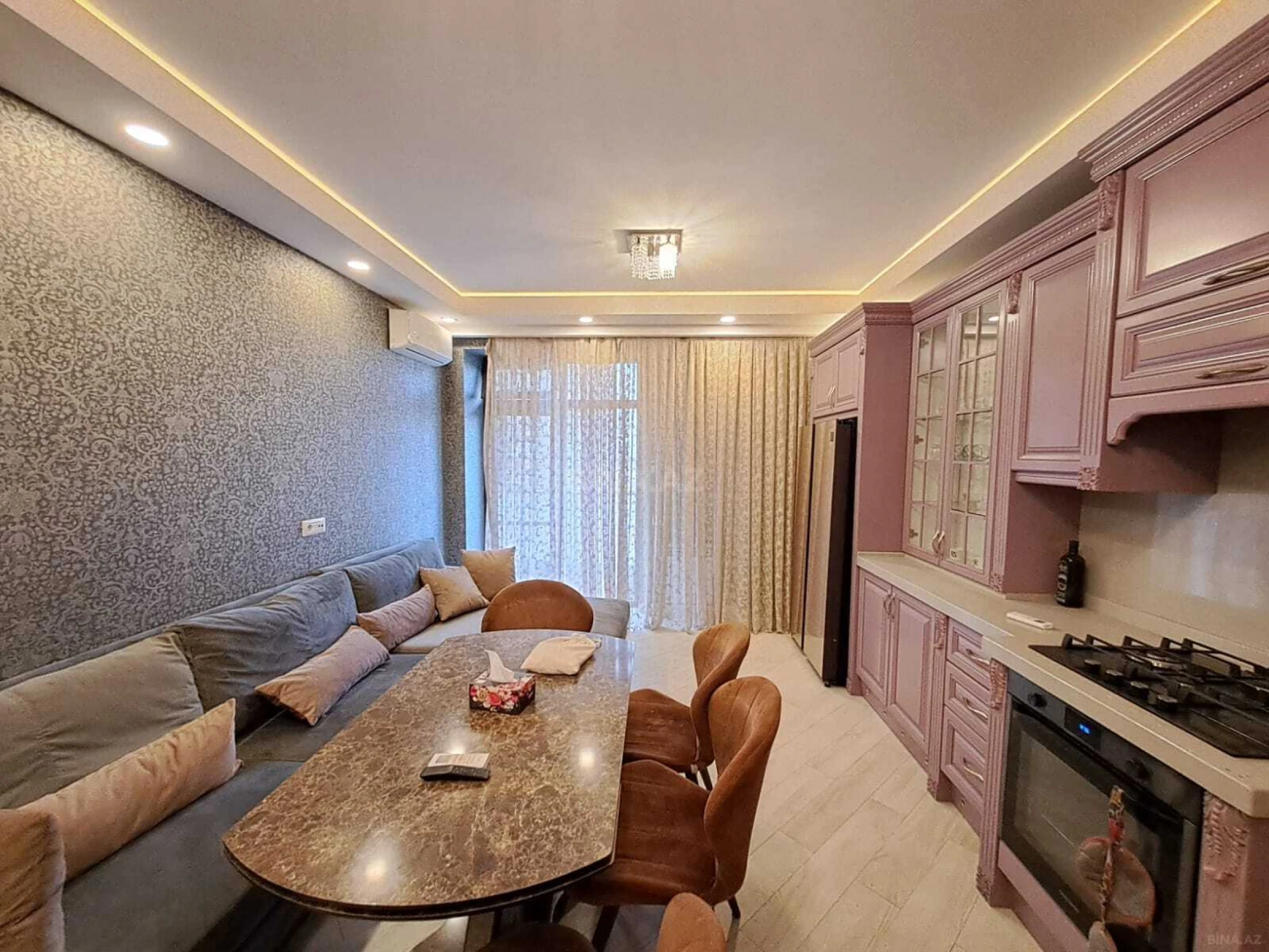 Kirayə verilir 3 otaqlı mənzil 106 m²