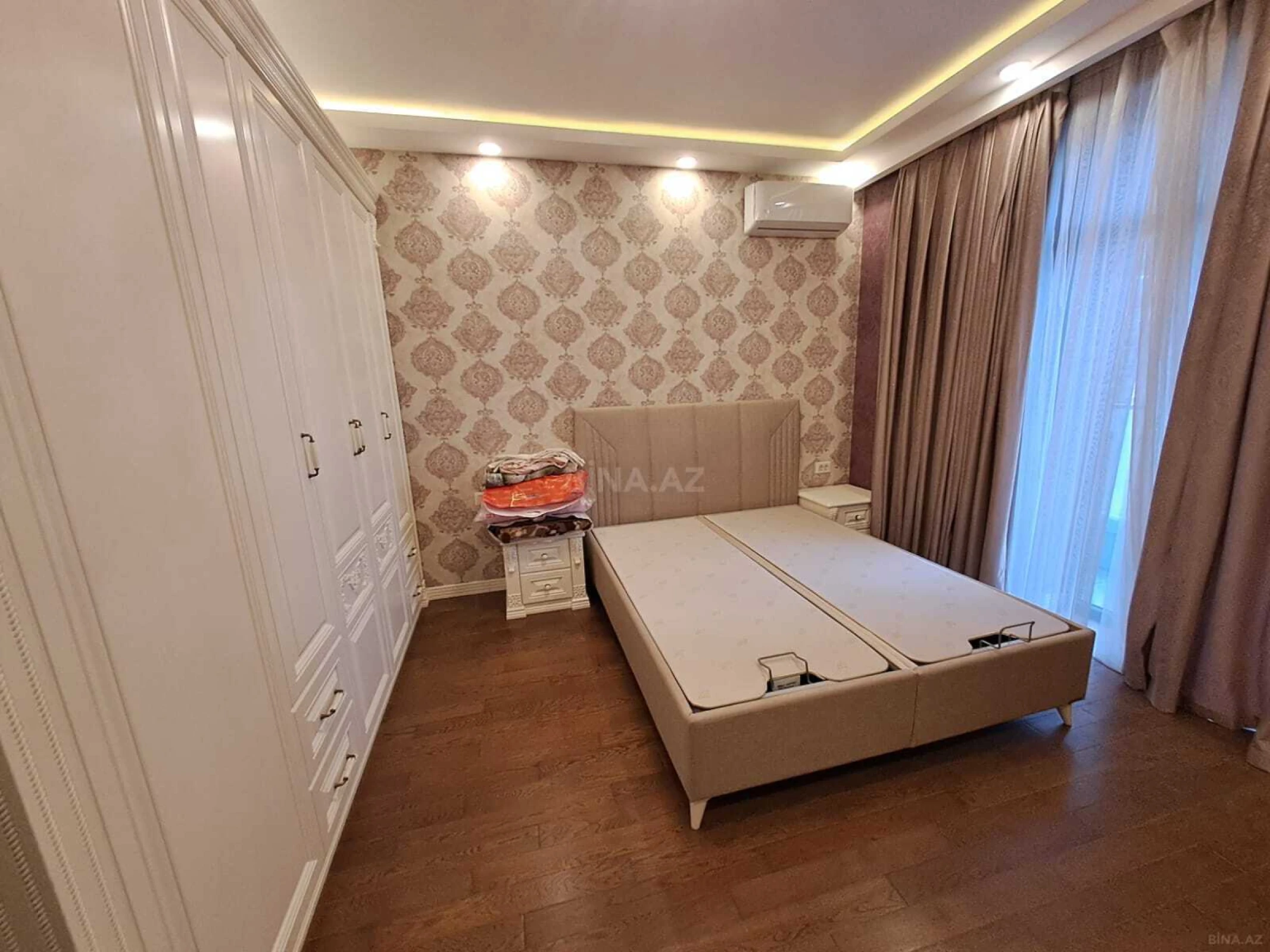 Kirayə verilir 3 otaqlı mənzil 106 m²