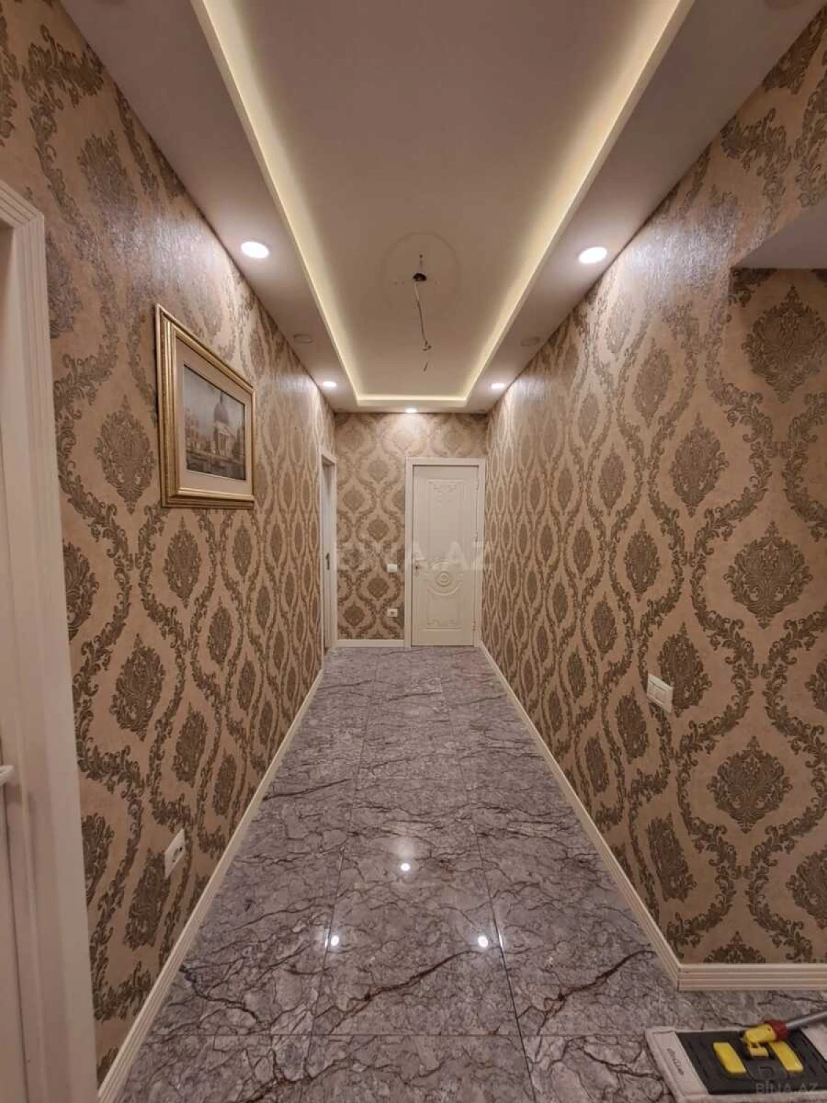 Kirayə verilir 3 otaqlı mənzil 106 m²