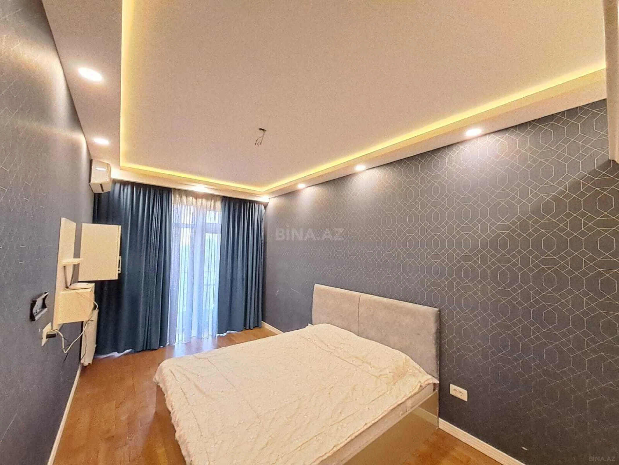 Kirayə verilir 3 otaqlı mənzil 106 m²