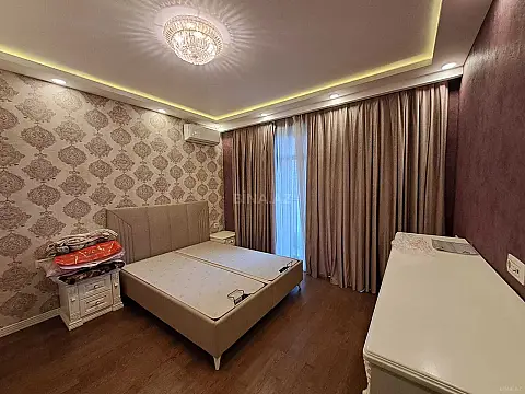 Kirayə verilir 3 otaqlı mənzil 106 m²