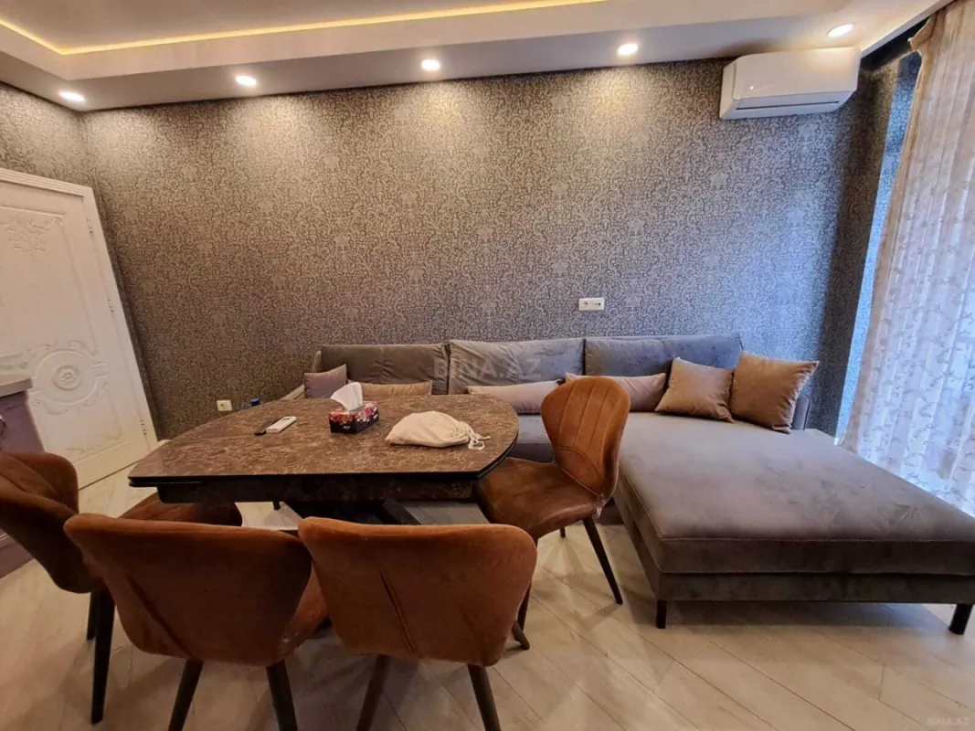 Kirayə verilir 3 otaqlı mənzil 106 m²