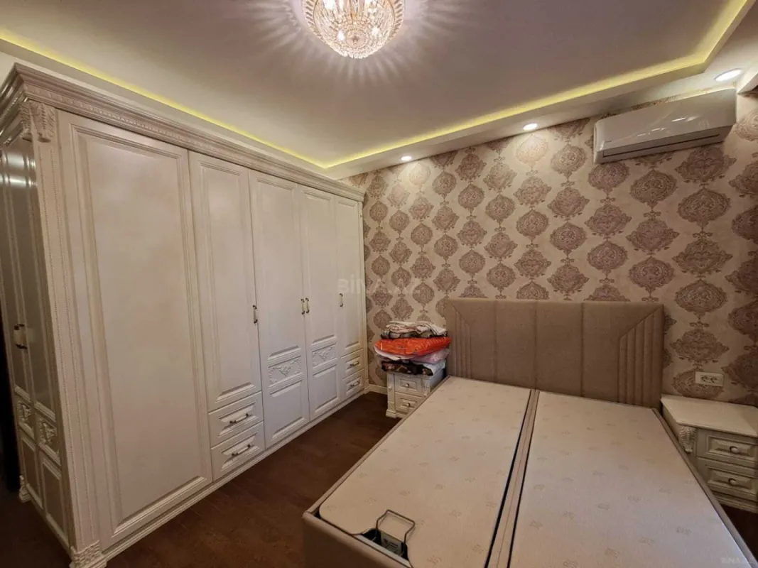 Kirayə verilir 3 otaqlı mənzil 106 m²